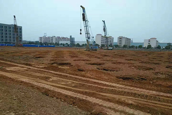 江西南昌深国际二期住宅小区强夯工程施工现场照片